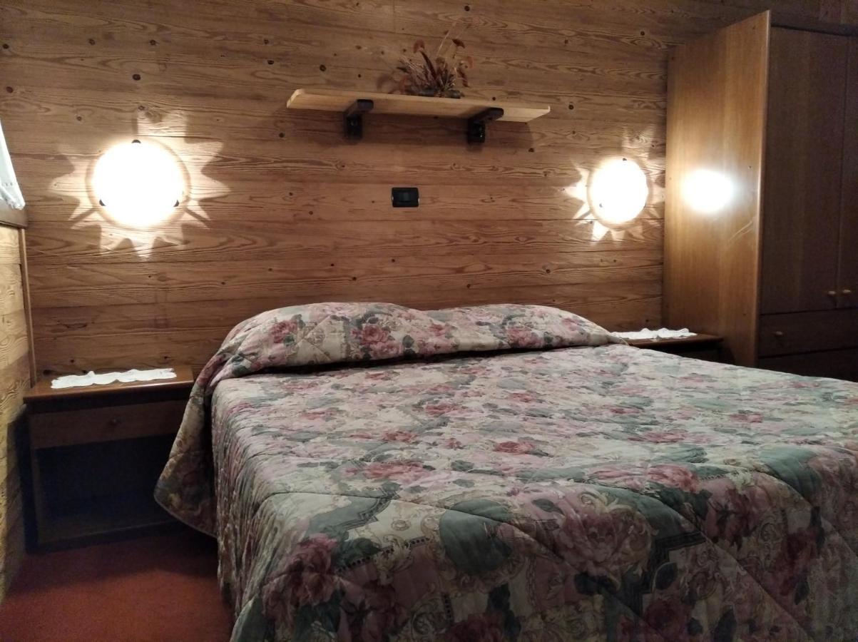 Albergo Martinet Вернанте Экстерьер фото